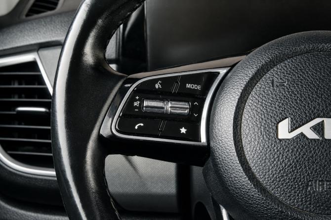 Kia Seltos I Рестайлинг с пробегом 2023 года, цена 2 379 000 рублей, 95600 км, внедорожник, Автокод Объявления