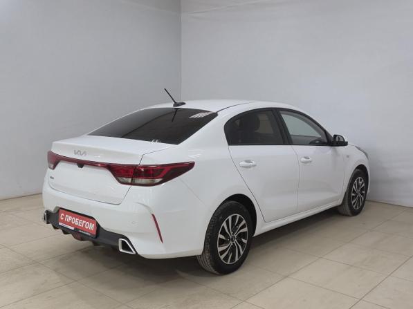 Kia Rio IV Рестайлинг с пробегом 2021 года, цена 1 625 000 рублей, 85727 км, седан, Автокод Объявления