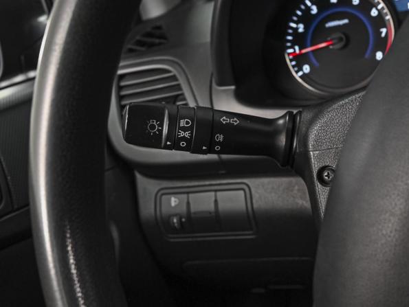 Hyundai Solaris I Рестайлинг с пробегом 2015 года, цена 889 000 рублей, 173408 км, хэтчбек, Автокод Объявления