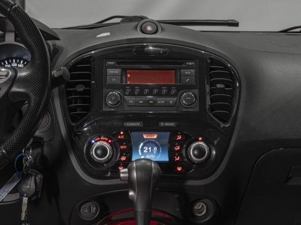 Nissan Juke I с пробегом 2012 года, цена 940 000 рублей, 121467 км, внедорожник, Автокод Объявления