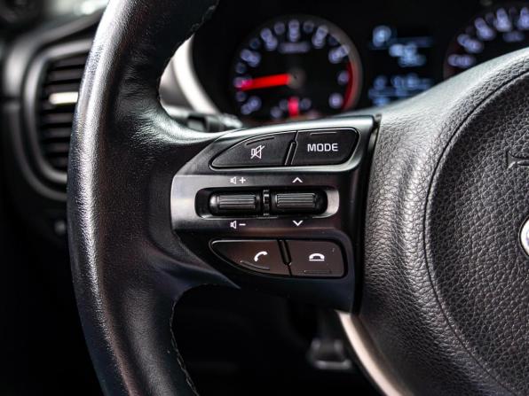 Kia Rio IV Рестайлинг с пробегом 2021 года, цена 1 475 040 рублей, 73284 км, седан, Автокод Объявления