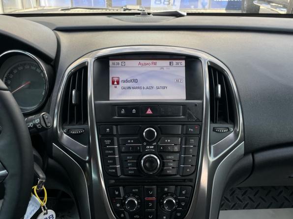Opel Astra J с пробегом 2010 года, цена 695 000 рублей, 186540 км, хэтчбек, Автокод Объявления