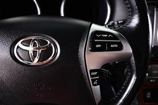 Toyota Highlander II (XU40) Рестайлинг с пробегом 2010 года, цена 1 949 000 рублей, 163181 км, внедорожник, Автокод Объявления