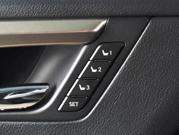 Lexus RX IV с пробегом 2017 года, цена 3 149 000 рублей, 203292 км, внедорожник, Автокод Объявления