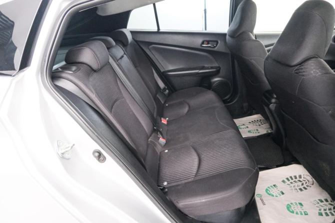 Toyota Prius IV (XW50) с пробегом 2018 года, цена 1 699 000 рублей, 171700 км, лифтбек, Автокод Объявления