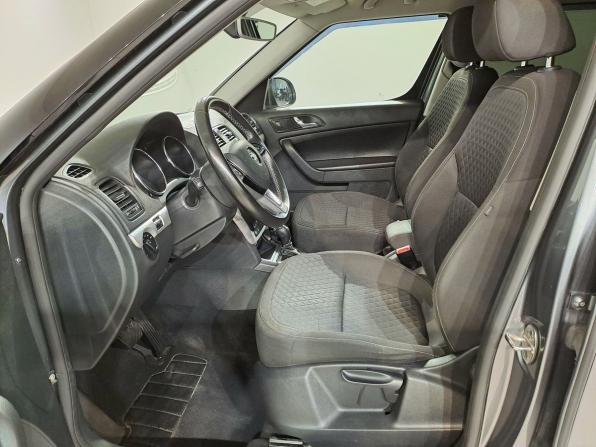 Skoda Yeti I Рестайлинг с пробегом 2016 года, цена 1 099 000 рублей, 187894 км, внедорожник, Автокод Объявления