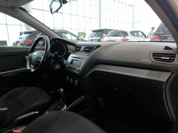 Kia Rio III Рестайлинг с пробегом 2017 года, цена 1 250 000 рублей, 84500 км, хэтчбек, Автокод Объявления