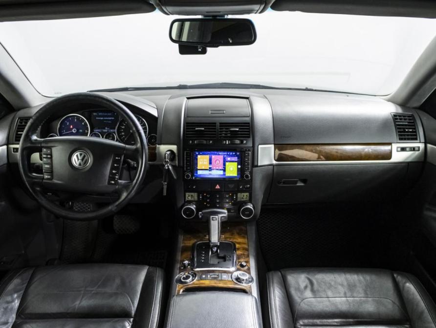Volkswagen Touareg I Рестайлинг Москва  - изображение 13