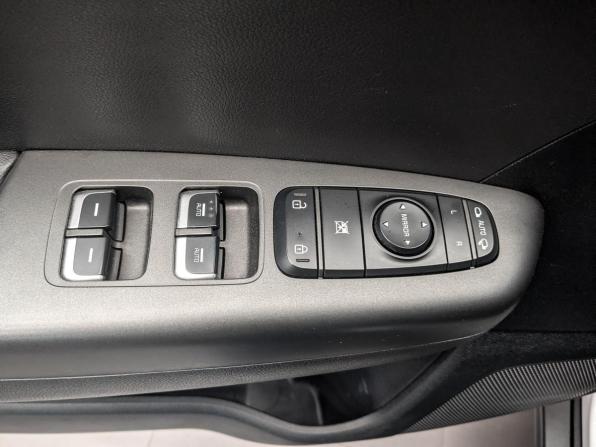 Kia Sportage IV Рестайлинг с пробегом 2021 года, цена 2 300 000 рублей, 127641 км, внедорожник, Автокод Объявления