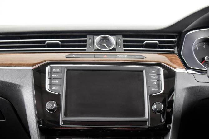 Volkswagen Passat B8 с пробегом 2015 года, цена 1 759 000 рублей, 111484 км, универсал, Автокод Объявления