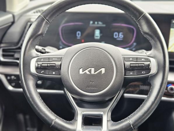 Kia Sportage V с пробегом 2022 года, цена 3 350 000 рублей, 52198 км, внедорожник, Автокод Объявления
