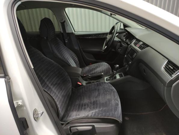 Skoda Octavia III (A7) с пробегом 2015 года, цена 945 000 рублей, 236980 км, лифтбек, Автокод Объявления