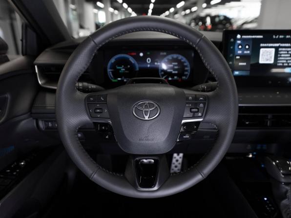 Toyota Camry IX (XV80) China Market с пробегом 2026 года, цена 4 590 000 рублей, 11 км, седан, Автокод Объявления