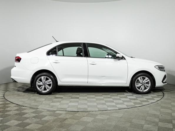 Volkswagen Polo VI с пробегом 2022 года, цена 1 920 000 рублей, 57425 км, лифтбек, Автокод Объявления