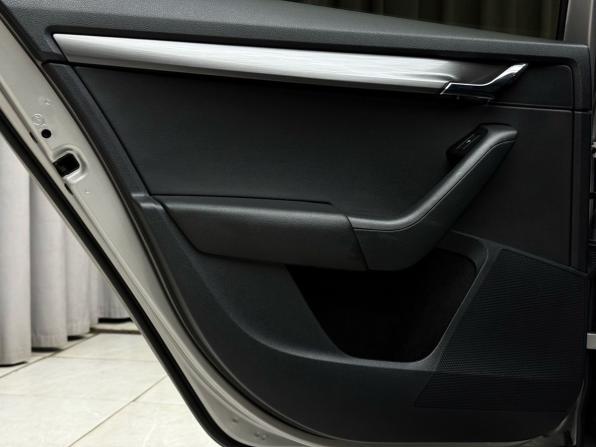 Skoda Octavia III (A7) Рестайлинг с пробегом 2018 года, цена 1 849 000 рублей, 119500 км, лифтбек, Автокод Объявления