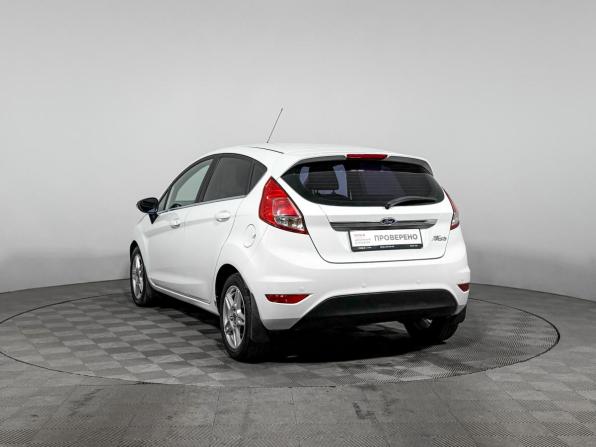 Ford Fiesta Mk6 Рестайлинг с пробегом 2016 года, цена 845 000 рублей, 142060 км, хэтчбек, Автокод Объявления