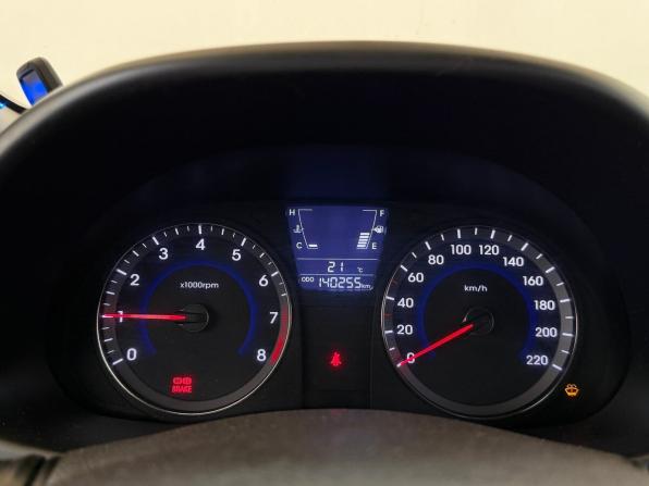 Hyundai Solaris I с пробегом 2013 года, цена 710 000 рублей, 140255 км, седан, Автокод Объявления