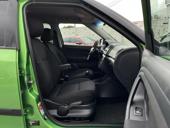 Skoda Fabia II Рестайлинг с пробегом 2011 года, цена 699 000 рублей, 219848 км, хэтчбек, Автокод Объявления