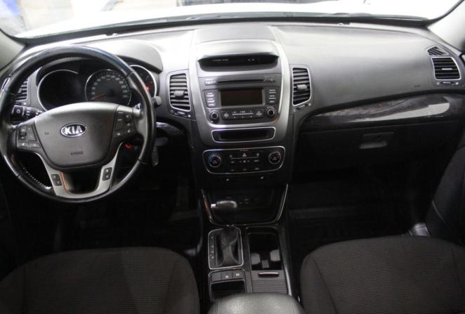 Kia Sorento II Рестайлинг с пробегом 2019 года, цена 2 345 000 рублей, 132894 км, внедорожник, Автокод Объявления