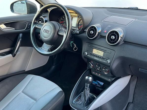 Audi A1 I (8X) с пробегом 2011 года, цена 690 000 рублей, 357766 км, хэтчбек, Автокод Объявления