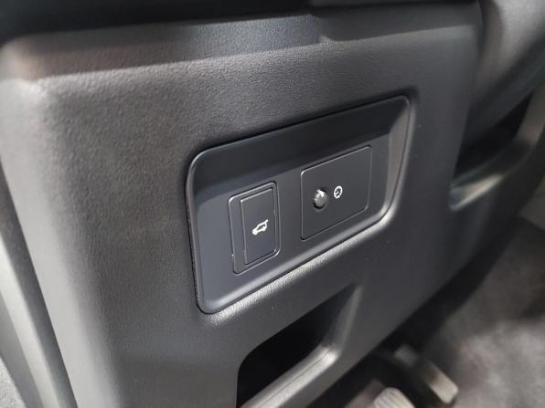 Land Rover Discovery V с пробегом 2020 года, цена 3 699 000 рублей, 169609 км, внедорожник, Автокод Объявления