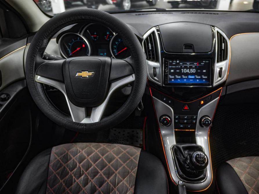 Chevrolet Cruze I Рестайлинг Челябинск  - изображение 21