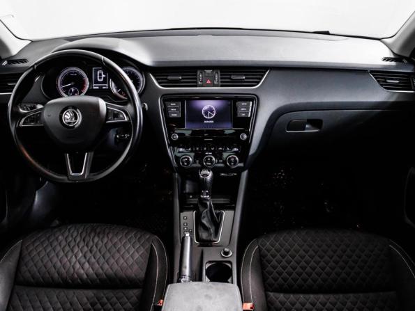 Skoda Octavia III (A7) Рестайлинг с пробегом 2017 года, цена 1 739 000 рублей, 124551 км, лифтбек, Автокод Объявления