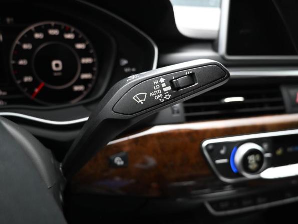 Audi A4 V (B9) с пробегом 2016 года, цена 2 385 000 рублей, 150604 км, седан, Автокод Объявления