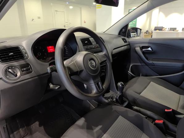 Volkswagen Polo V с пробегом 2013 года, цена 665 000 рублей, 109028 км, седан, Автокод Объявления
