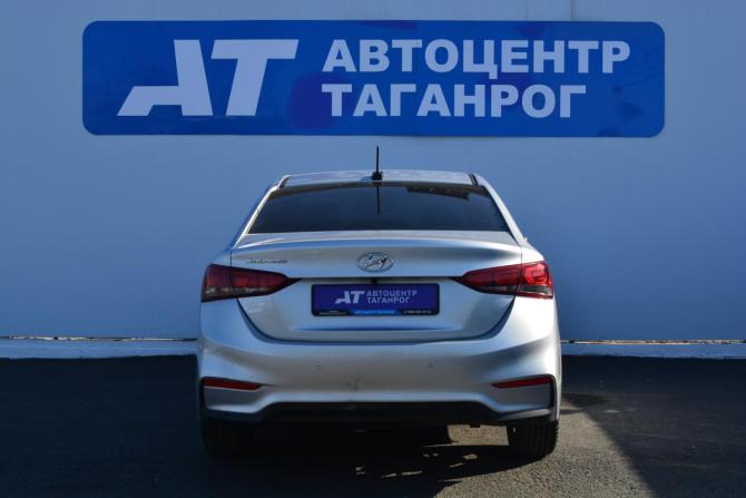 Hyundai Solaris II с пробегом 2017 года, цена 1 340 000 рублей, 130568 км, седан, Автокод Объявления