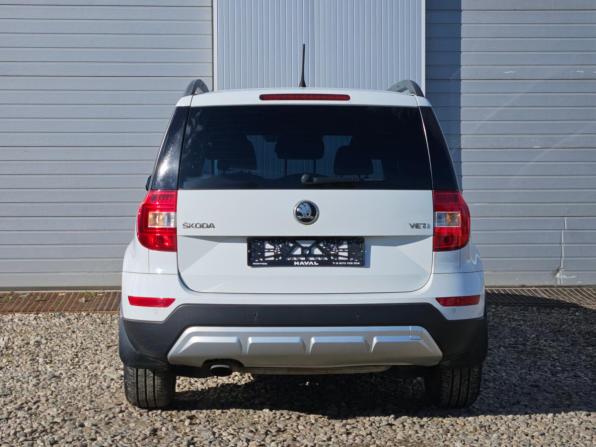 Skoda Yeti I Рестайлинг с пробегом 2016 года, цена 1 200 000 рублей, 124000 км, внедорожник, Автокод Объявления
