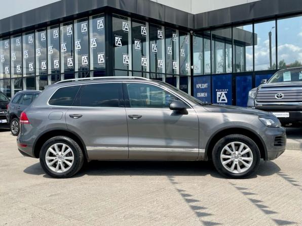 Volkswagen Touareg II с пробегом 2014 года, цена 2 399 000 рублей, 220900 км, внедорожник, Автокод Объявления