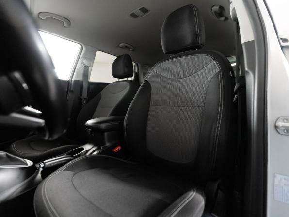 Kia Soul II Рестайлинг с пробегом 2017 года, цена 1 370 000 рублей, 142640 км, хэтчбек, Автокод Объявления