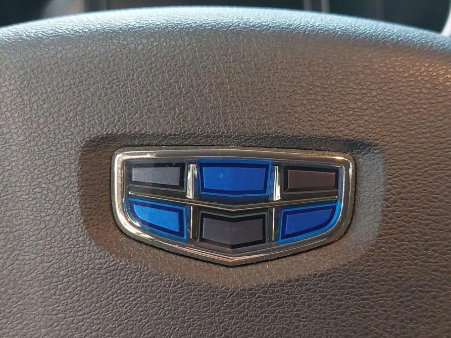 Geely Atlas I Москва  - изображение 30