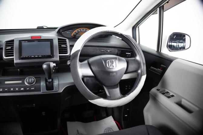 Honda Freed I с пробегом 2010 года, цена 1 149 000 рублей, 181254 км, компактвэн, Автокод Объявления