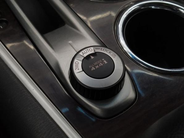 Nissan Pathfinder IV с пробегом 2015 года, цена 1 819 000 рублей, 162371 км, внедорожник, Автокод Объявления