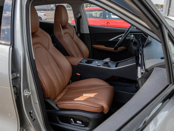 Omoda C5 I с пробегом 2022 года, цена 1 480 000 рублей, 102554 км, внедорожник, Автокод Объявления