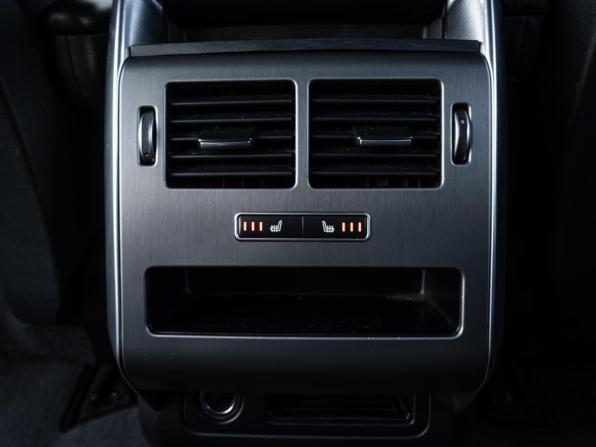 Land Rover Range Rover Sport II с пробегом 2015 года, цена 2 310 000 рублей, 246093 км, внедорожник, Автокод Объявления