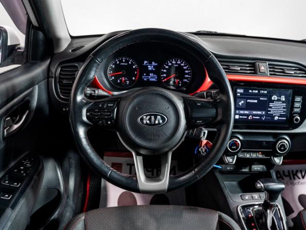 Kia Rio IV Рестайлинг с пробегом 2020 года, цена 1 730 000 рублей, 60700 км, седан, Автокод Объявления