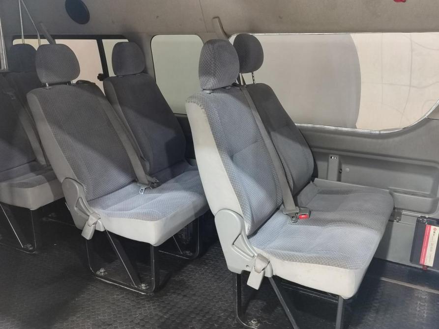 Toyota HiAce H200 Нижневартовск  - изображение 17
