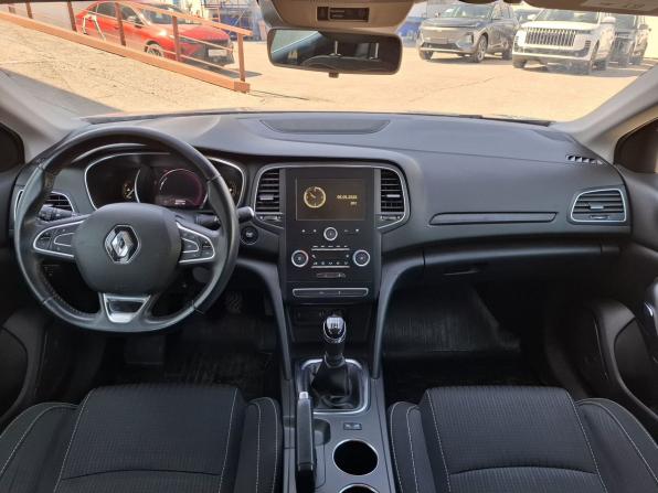 Renault Megane IV с пробегом 2018 года, цена 1 300 000 рублей, 93948 км, хэтчбек, Автокод Объявления
