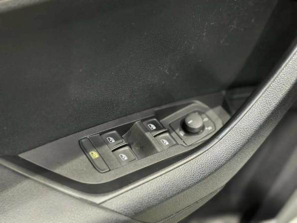 Skoda Karoq I с пробегом 2020 года, цена 2 070 000 рублей, 104873 км, внедорожник, Автокод Объявления