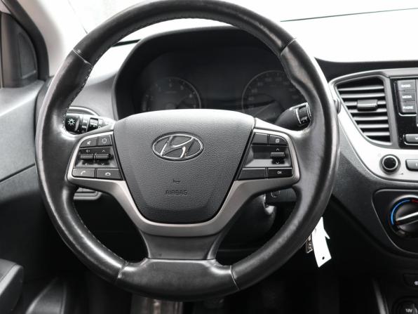 Hyundai Solaris II с пробегом 2018 года, цена 1 199 000 рублей, 151794 км, седан, Автокод Объявления
