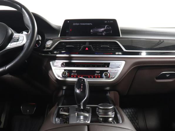 BMW 7 серии VI (G11/G12) с пробегом 2018 года, цена 5 665 990 рублей, 45790 км, седан, Автокод Объявления