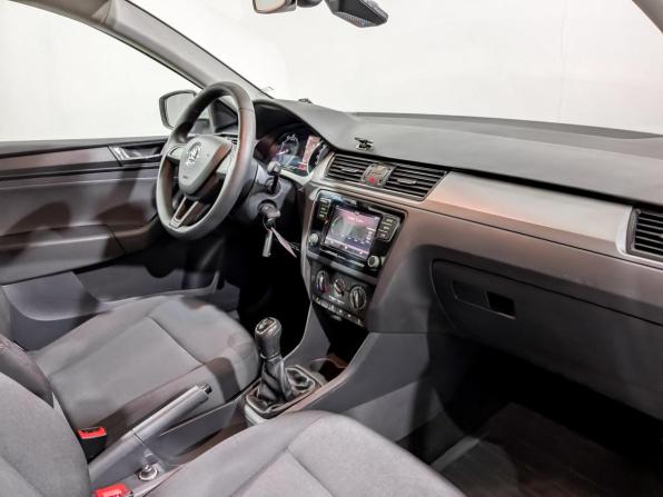 Skoda Rapid I Рестайлинг с пробегом 2019 года, цена 950 000 рублей, 125844 км, лифтбек, Автокод Объявления