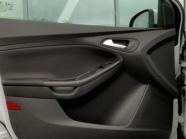 Ford Focus III Рестайлинг с пробегом 2018 года, цена 1 099 000 рублей, 132551 км, хэтчбек, Автокод Объявления