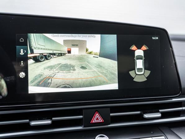 Hyundai Elantra VII (CN7) Рестайлинг с пробегом 2024 года, цена 2 299 000 рублей, 17230 км, седан, Автокод Объявления
