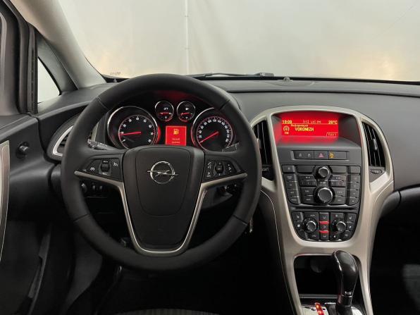Opel Astra J с пробегом 2011 года, цена 800 000 рублей, 150587 км, хэтчбек, Автокод Объявления