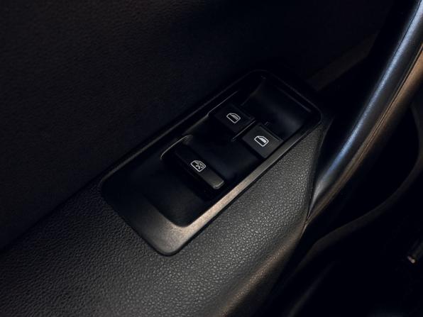 Volkswagen Polo V с пробегом 2013 года, цена 715 000 рублей, 141304 км, седан, Автокод Объявления