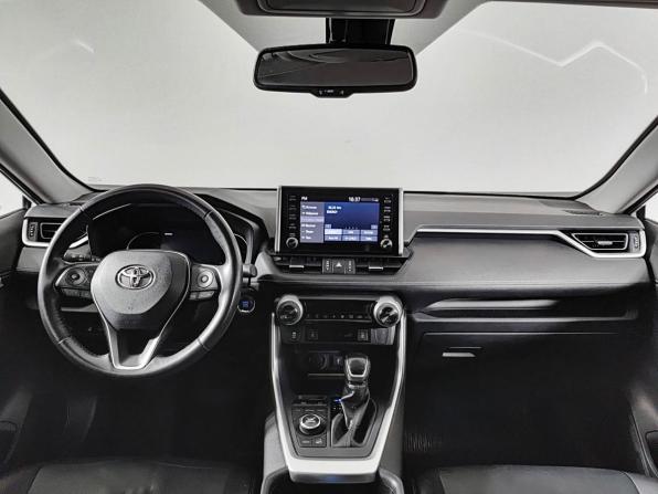 Toyota RAV4 V (XA50) с пробегом 2021 года, цена 3 650 000 рублей, 44200 км, внедорожник, Автокод Объявления